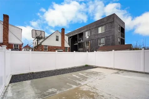 4658 161st Street Flushing NY 11358
