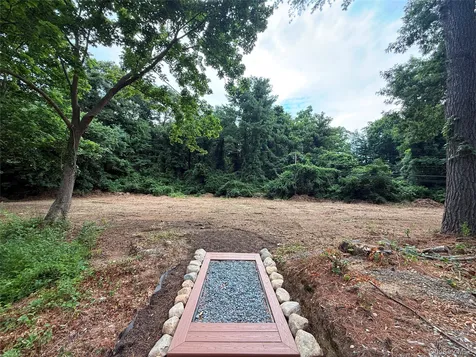 28 Rolling Hill Road Old Westbury NY 11568
