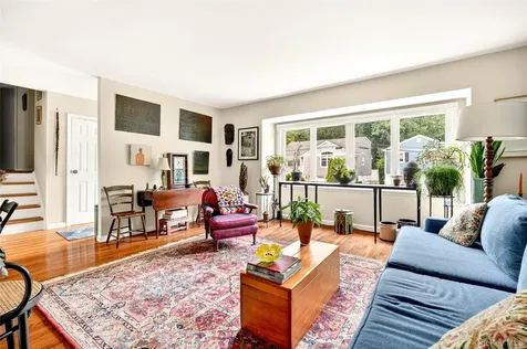 140 Saxon Drive Mamaroneck NY 10543