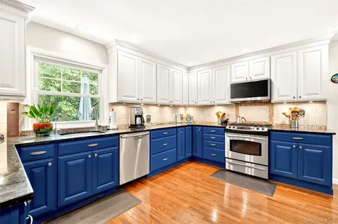 140 Saxon Drive Mamaroneck NY 10543