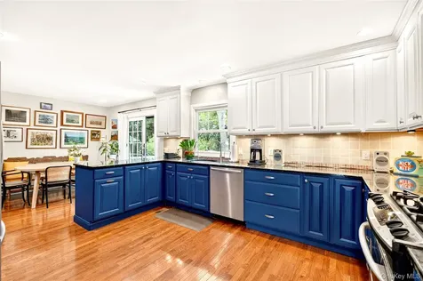 140 Saxon Drive Mamaroneck NY 10543