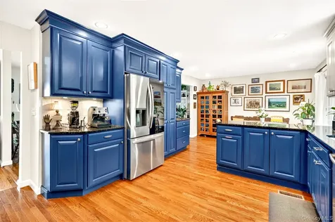 140 Saxon Drive Mamaroneck NY 10543
