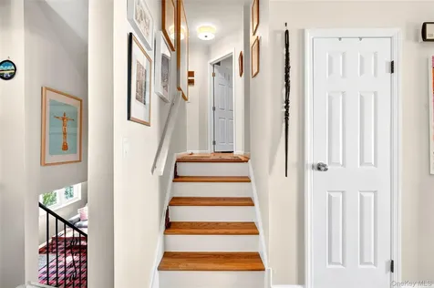 140 Saxon Drive Mamaroneck NY 10543