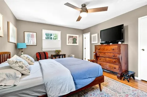 140 Saxon Drive Mamaroneck NY 10543