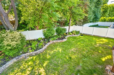 140 Saxon Drive Mamaroneck NY 10543