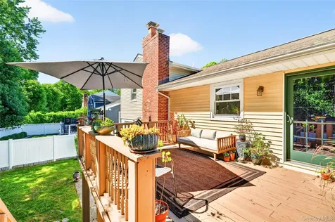 140 Saxon Drive Mamaroneck NY 10543