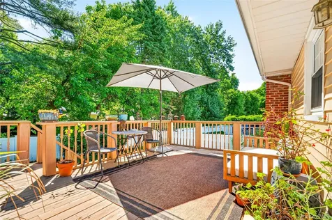 140 Saxon Drive Mamaroneck NY 10543