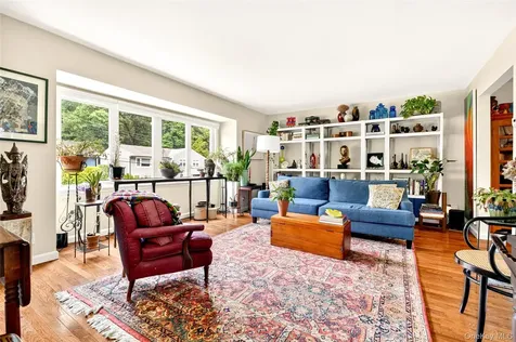 140 Saxon Drive Mamaroneck NY 10543