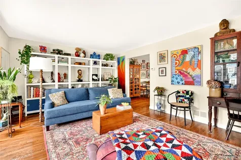 140 Saxon Drive Mamaroneck NY 10543