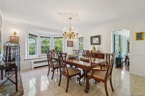 8 Abbey Road Orangeburg NY 10962