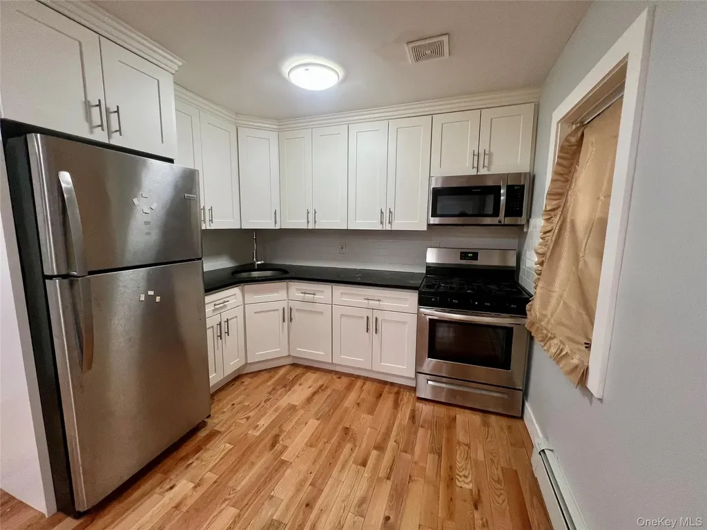 305A Beach 88th Street Rockaway Beach NY 11693
