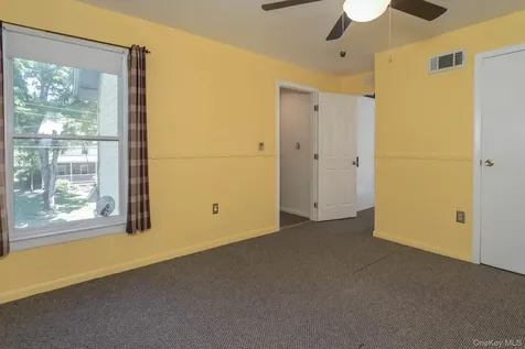 74 Highland Avenue Florida NY 10921
