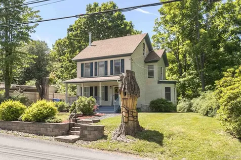 74 Highland Avenue Florida NY 10921