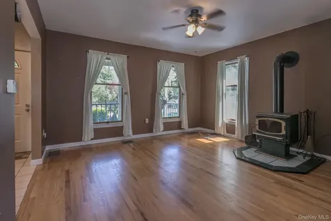 74 Highland Avenue Florida NY 10921