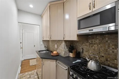 1273 North Avenue New Rochelle NY 10804