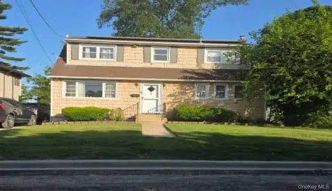 1425 Tadmor Street North Merrick NY 11566