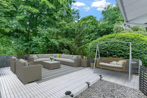 44 White House Road White Plains NY 10607