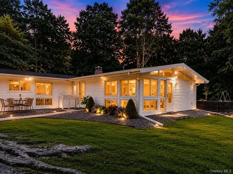 44 White House Road White Plains NY 10607