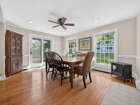 42 Chestnut Oval Orangeburg NY 10962