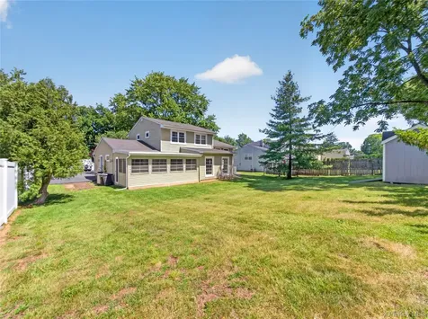42 Chestnut Oval Orangeburg NY 10962