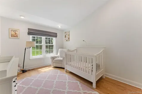 611 Pondside Drive White Plains NY 10607