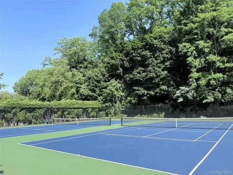 611 Pondside Drive White Plains NY 10607