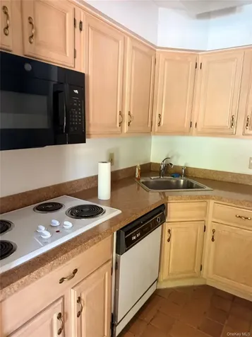 611 Pondside Drive White Plains NY 10607