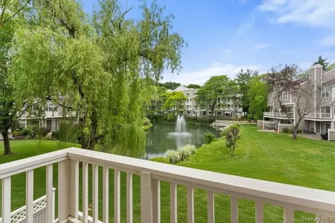 611 Pondside Drive White Plains NY 10607