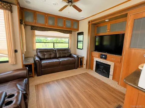21 Stacey Road Coxsackie NY 12051