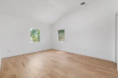 77 Bounty Lane Jericho NY 11753