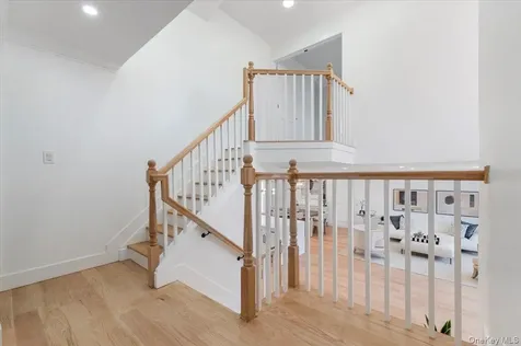 77 Bounty Lane Jericho NY 11753