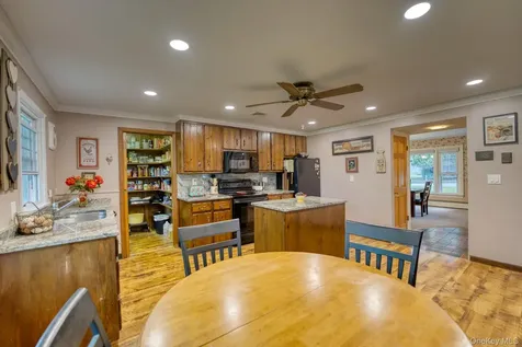34 Rifton Terrace Esopus NY 12471