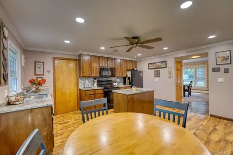 34 Rifton Terrace Esopus NY 12471