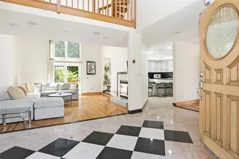 4 Old House Lane Chappaqua NY 10514