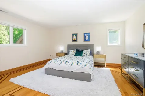 4 Old House Lane Chappaqua NY 10514