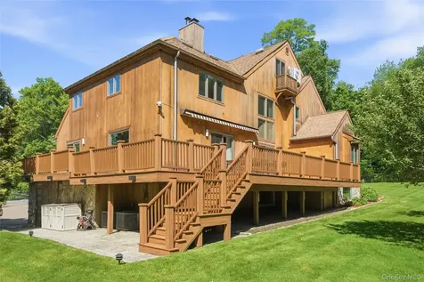 4 Old House Lane Chappaqua NY 10514