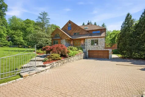 4 Old House Lane Chappaqua NY 10514