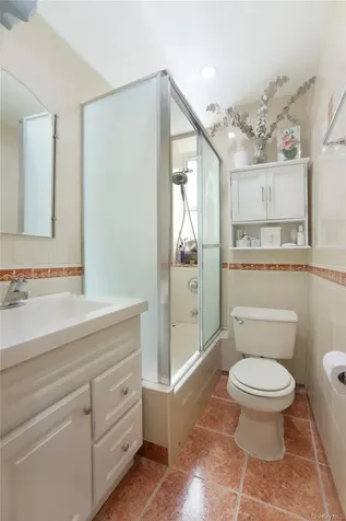 104 Division Avenue Brooklyn NY 11211