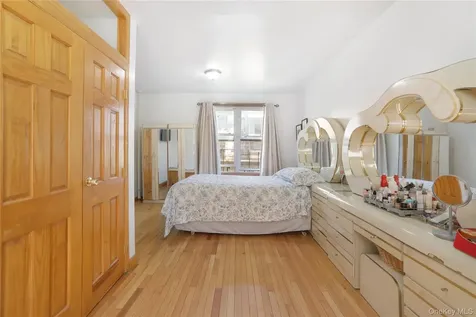 104 Division Avenue Brooklyn NY 11211