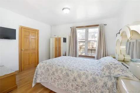 104 Division Avenue Brooklyn NY 11211