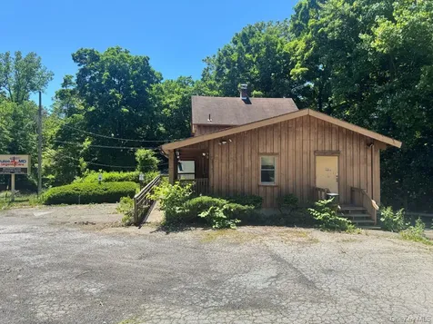 3244 Main Street E Mohegan Lake NY 10547
