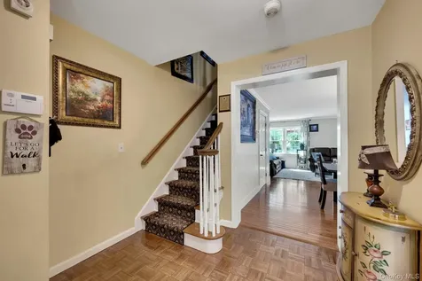 24 Briar Court Cross River NY 10518