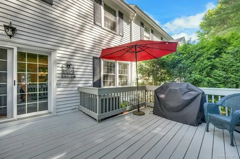 24 Briar Court Cross River NY 10518