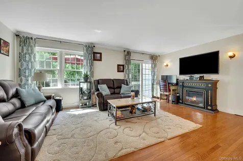 24 Briar Court Cross River NY 10518