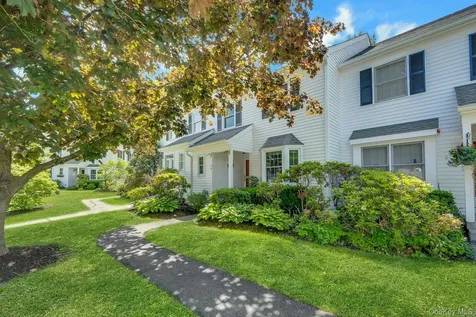 24 Briar Court Cross River NY 10518