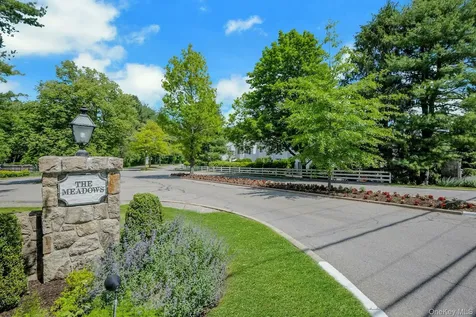 24 Briar Court Cross River NY 10518