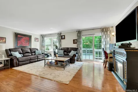 24 Briar Court Cross River NY 10518