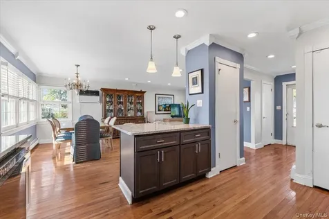 5 Coronet Crescent Bethpage NY 11714
