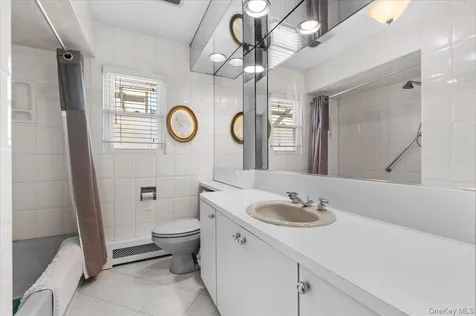 5 Coronet Crescent Bethpage NY 11714