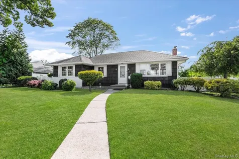 5 Coronet Crescent Bethpage NY 11714